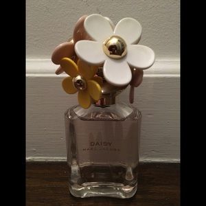 daisy by marc jacobs 🌸